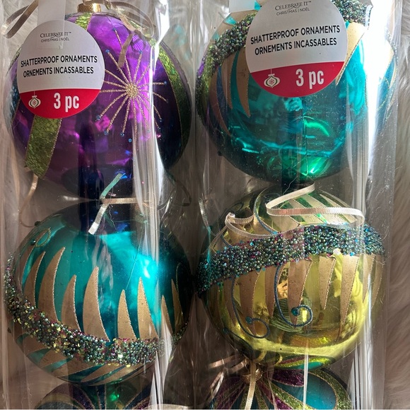 6 CELEBRATE IT ORNAMENTS - Picture 9 of 17